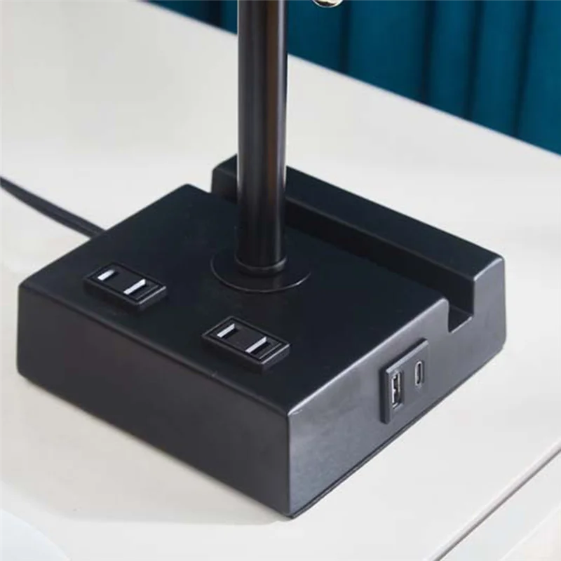 

Настольные лампы Прикроватная лампа с сенсорной регулировкой яркости Перезаряжаемая лампа с USB-портами для зарядки и розеткой переменного тока Американская вилка