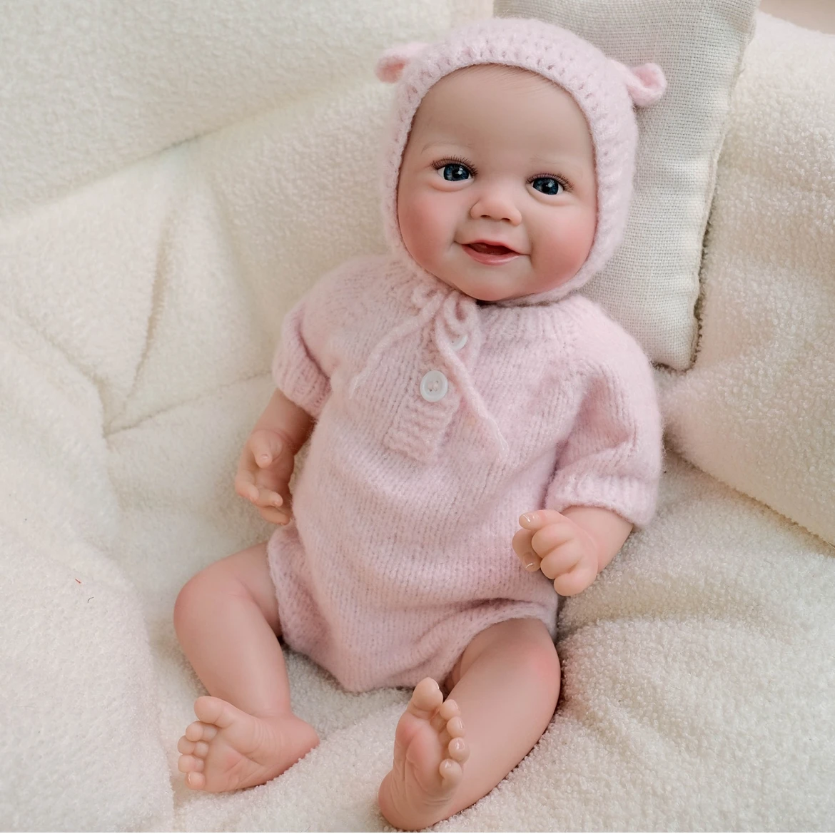 19 "ตุ๊กตาเด็กทารก Reborn สมจริงเหมือนจริง Emmy ทารกแรกเกิดสาวไวนิลผิวมือวาดเส้นเลือดและแม่เหล็ก Pacifier
