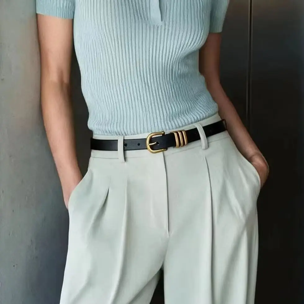 cinto-feminino-fino-feito-em-couro-legitimo-cor-castanho-escuro-com-fivela-dourada-estilo-vintage-para-usar-com-vestidos-calcas-jeans-e-no-escritorio