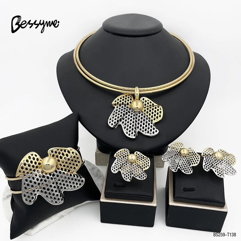 

Elegant Jewelry Sets Dubai 18k Gold Plated Jewelry Women Necklaces Two Tone Penant Bracelet Bride Wedding Party Accessories