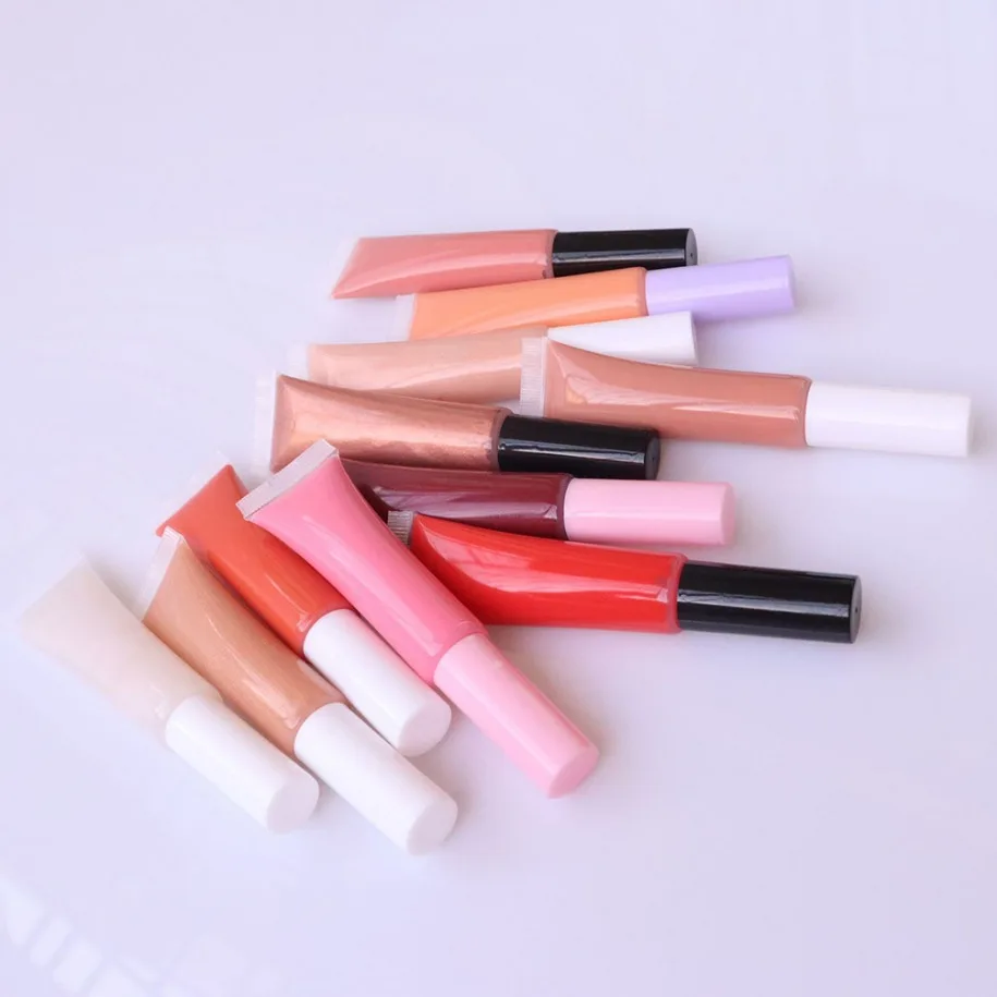 プライベートラベルビーガン30mlチューブファンデーションロングラスティングオイルコントロールマット軽量コンシーラー卸売メイクアップカスタムロゴ