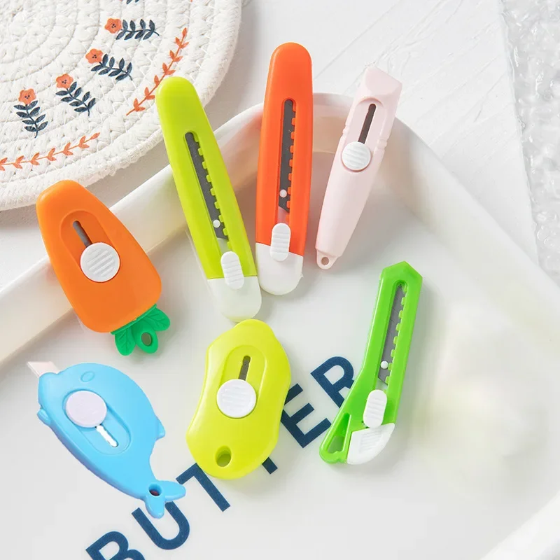 50pcs Whale Art Knife Mini Utility Express Open Box Knife Student Portable Carrot Cutting Tool Wallpaper Box Cutter