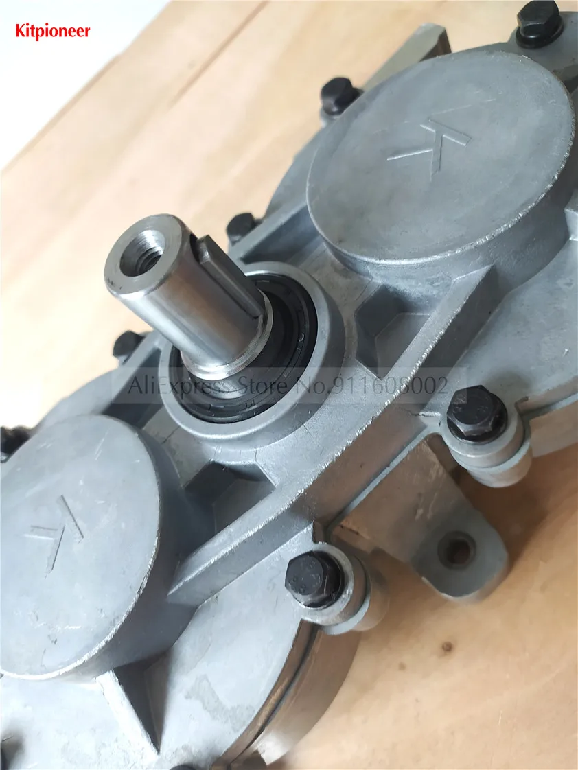 مجموعة واحدة من صندوق التروس المخفض، جزء جديد من ملحقات استبدال آلات الآيس كريم الناعمة YKF