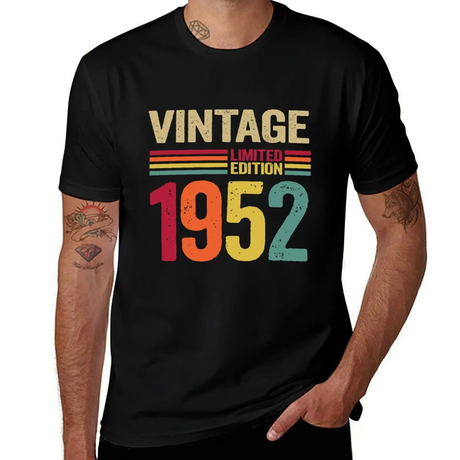 

1952 Old Birthday Year Vintage gift 70 70th Gifts T-Shirt Thanksgiving Day Tee Top