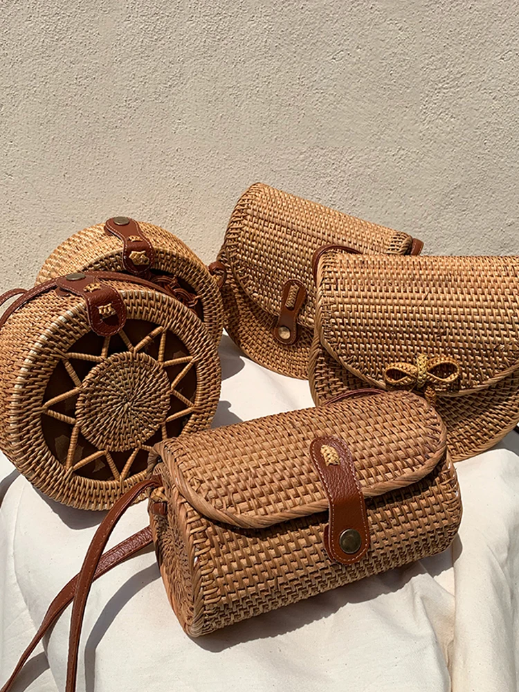 

Women's Rattan Hand Woven Travel Handbags Summer Beach Straw Bucket Bag Holiday Tourism Bags Tote Tea Ceremony Storage Pouch