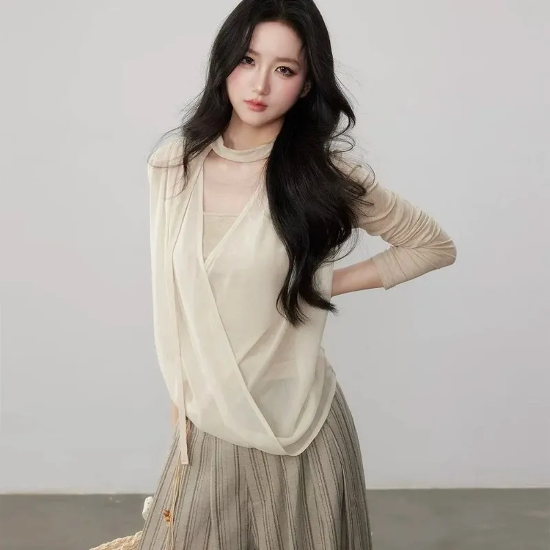 Women Gentle Oat Color Fake Two Piece Mesh Splice Knit Top Relaxed Versatile Spring Summer Blouse