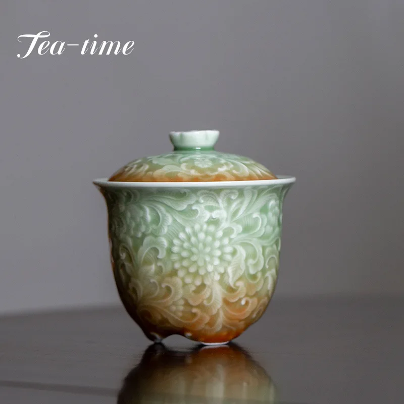 

Retro Chinese-style Celadon Carved Flower Relief Ceramic Tea Tureen Gaiwan Kung Fu Tea Set Household Tea Cup Single Tea Bowl