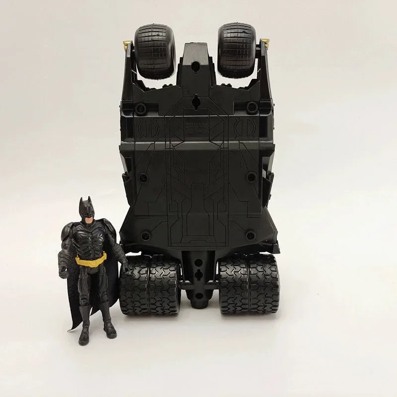 Figura de ação Batmobile PVC, modelo colecionável, Batmobile, Bat Bruce, Waynemobile, presente do brinquedo, em estoque