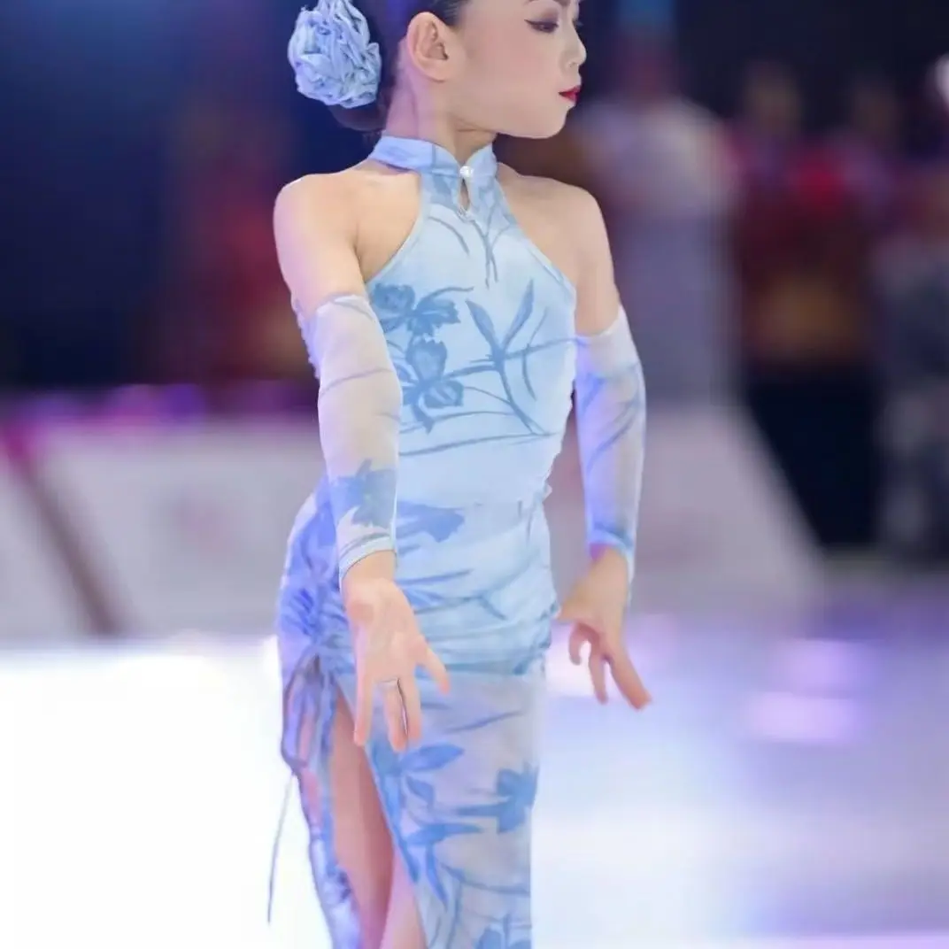 

New children's Latin dance dress, girls' performance costume, competition performance, classical cheongsam, Chinese style