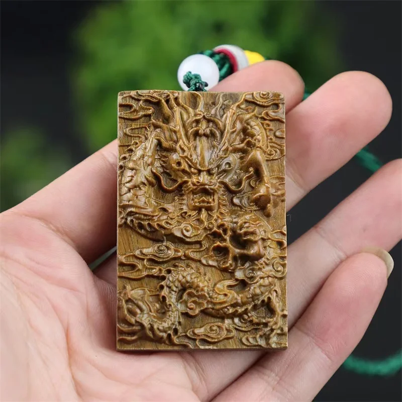 Hign-end Green Sandalwood Carving Dragon Tiger Card Pendant For Men Jewelry Personality Wood Pendants Necklace Male Rope Choker