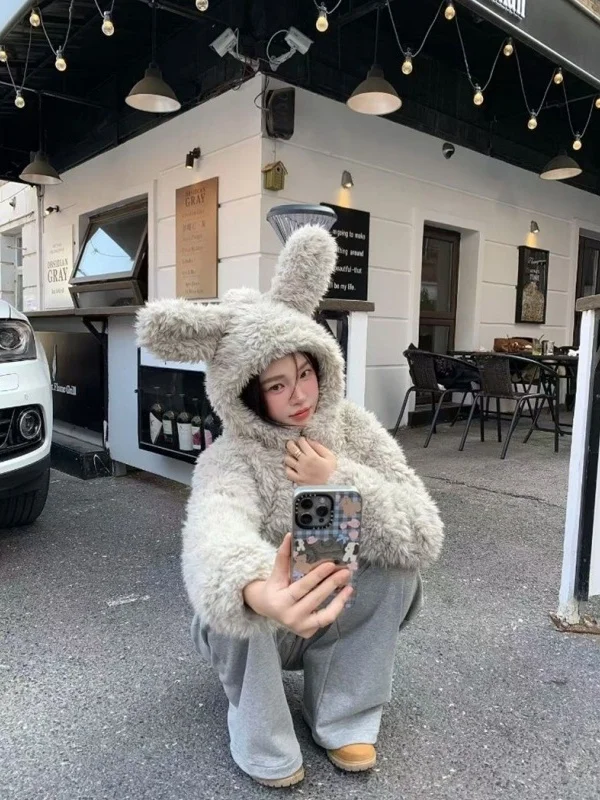 キュートなウサギ耳付きコート レディース 秋冬新作 スタイリッシュ フェイクファー ラムファー コットンジャケット ゆったり かわいい ウィンドブレーカー