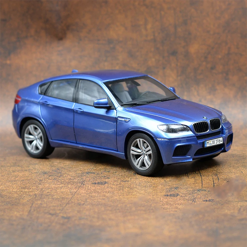 Diecast Original 1/18 Scale BMW X6M SUV Simulation Alloy Car Model Static Display Collectible Gift Toy Souvenir Decration