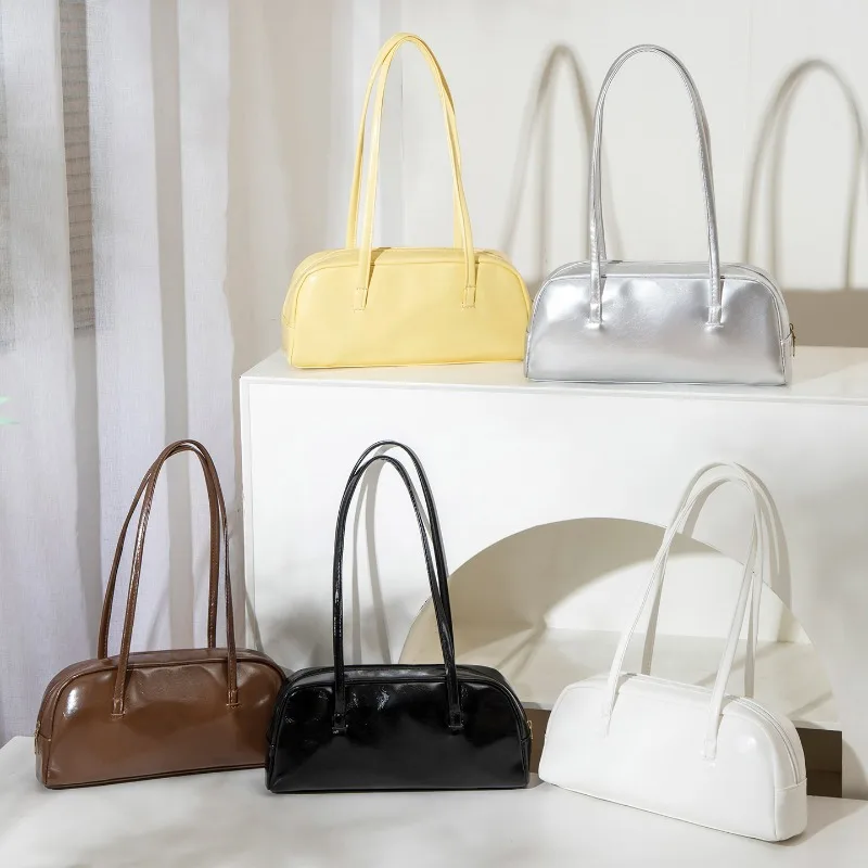 

Solid color one-shoulder French-style small bag, fashionable trendy shoulder bag for women, suitable for going out shopping.