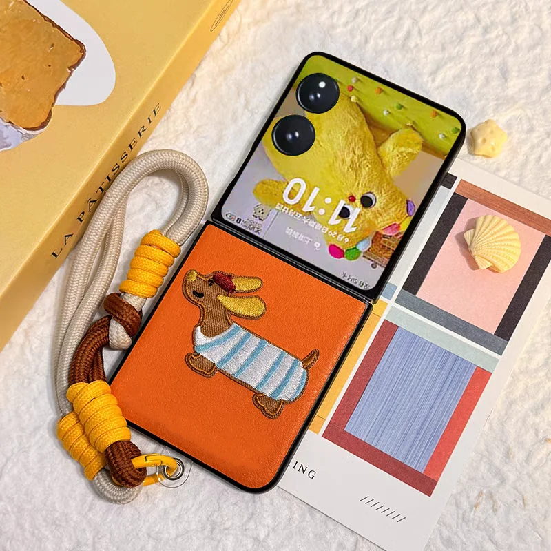 

Cute Blue Lattice Dachshund Orange Hand Strap Phone Case for Honor Magic V Flip For Huawei Nova Flip Shockproof Cover Funda