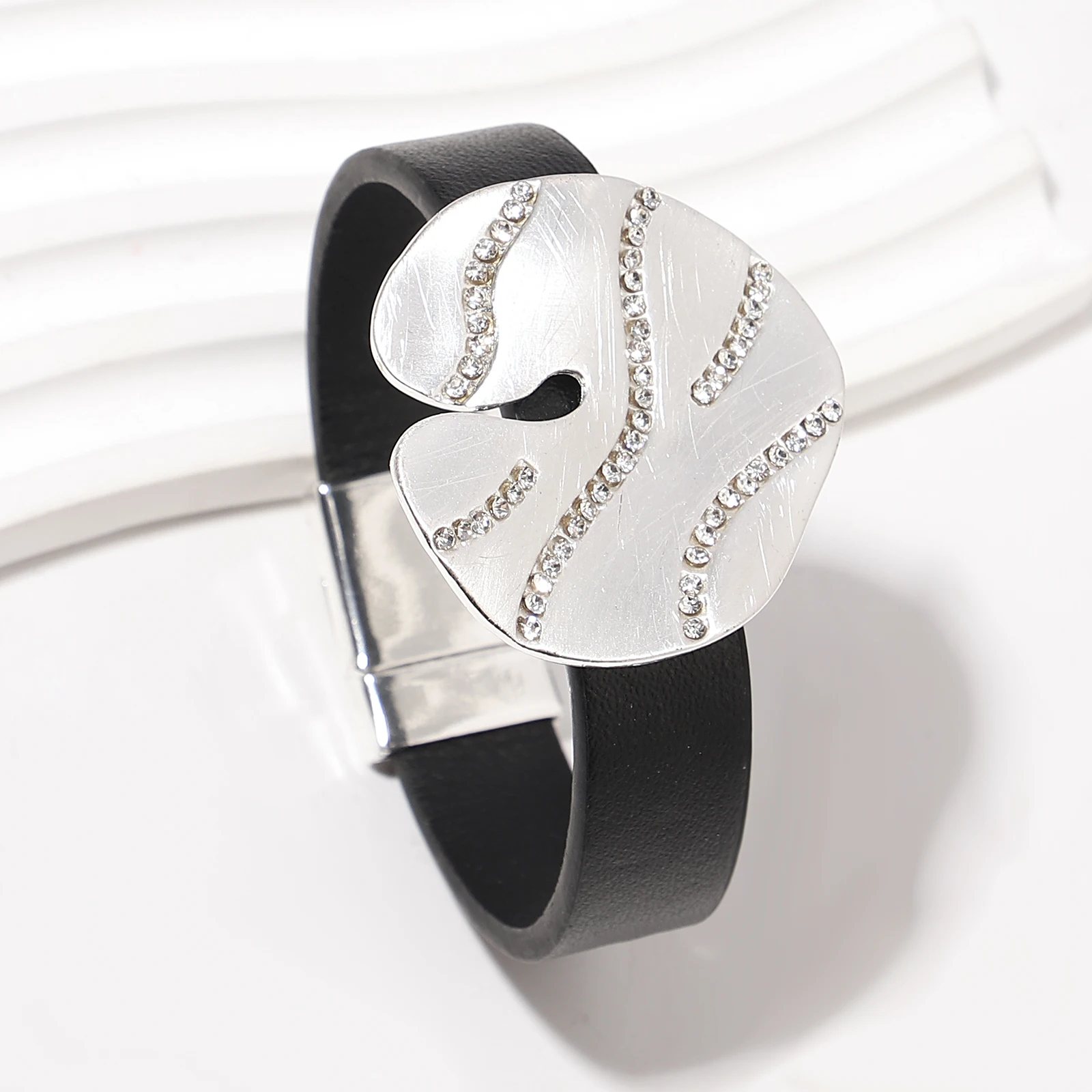 

Amorcome Simple Magnetic Buckle Black Leather Bracelet for Women Creative Geometry Lotus Leaf Charm Bangle Female Jewelry Gift