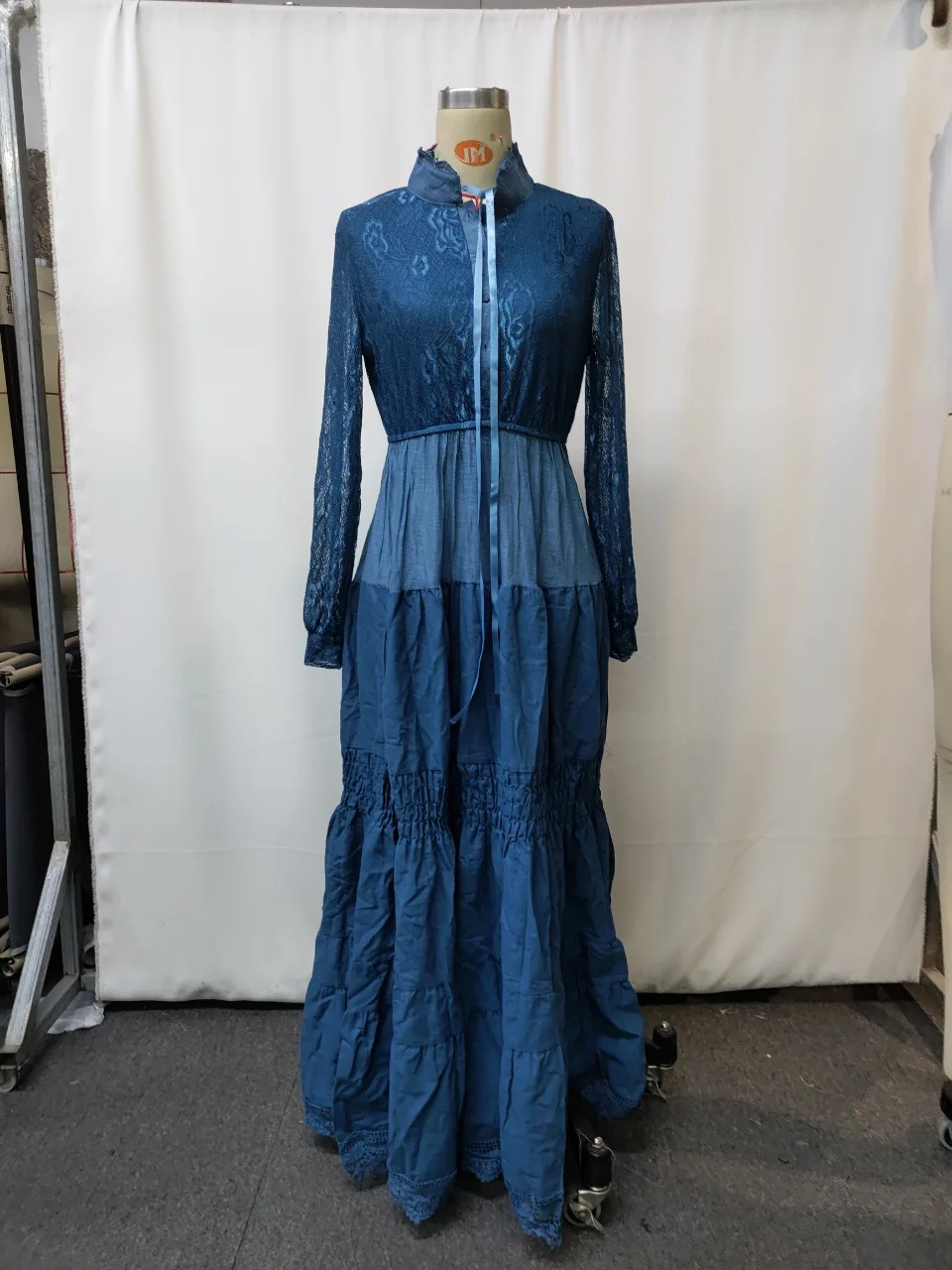 

Women Dress 2026 New Spring Autumn Solid Color Retro Stand Collar Lace Patchwork Long Sleeved High Waist Long Dress Without Belt