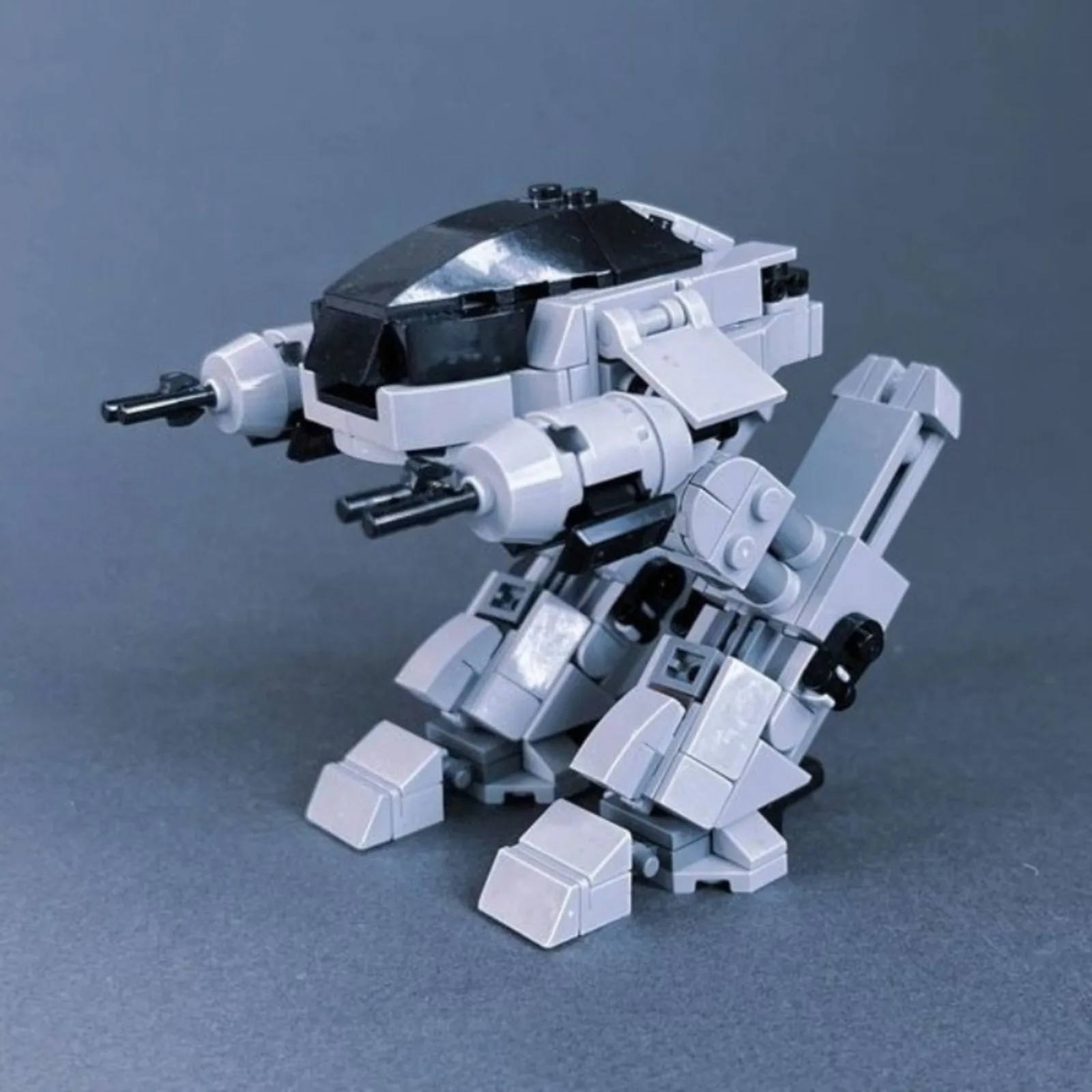 

ED-209 Robot Building Blocks Toy Villainous Tank Type Bipedal Robot Model Christmas Gifts for Movie Fans and Childrens(305 PCS)