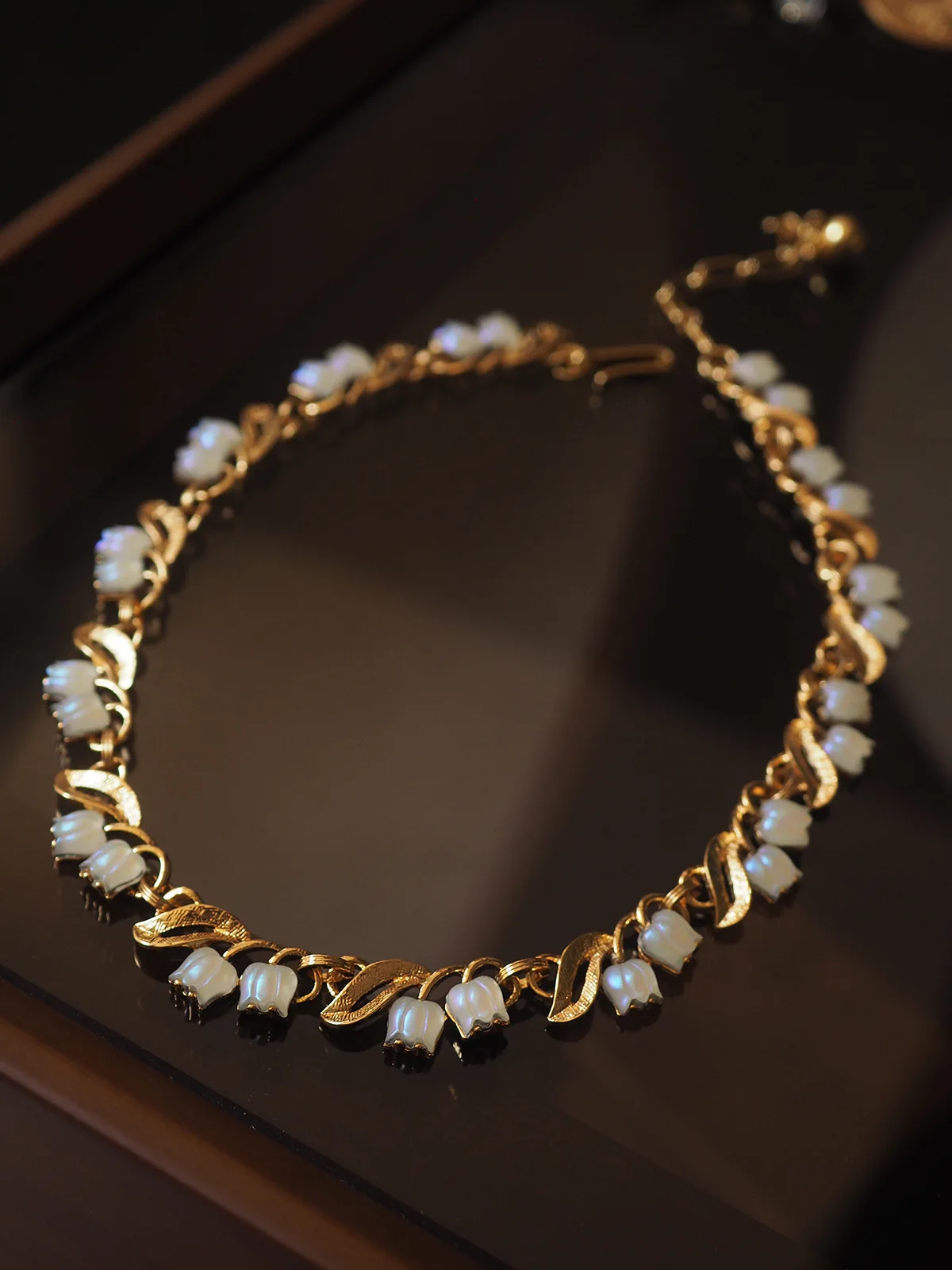 

Belle Epoque Lily Of The Valley Vintage Jewellery Set 14K Gold Filled Chalcedony Floral Ear Stud/Cuff Bracelet/Neck Choker Gifts
