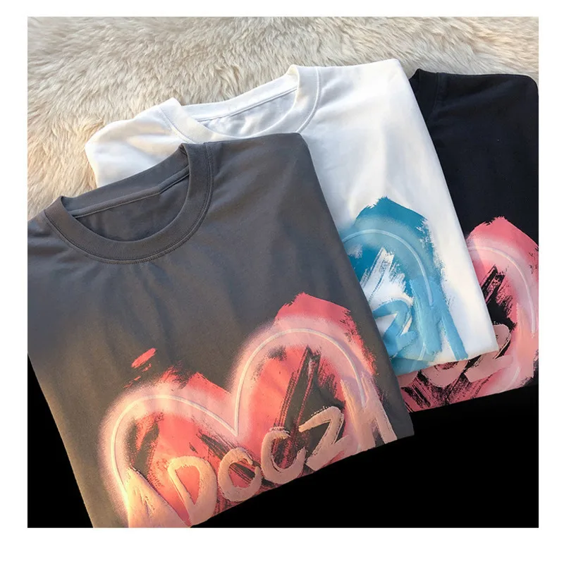 T-shirt da donna di tendenza moda coreana t-shirt da donna con stampa di lettere a cuore enorme o-collo manica corta t-shirt larghe abbigliamento stile Unisex