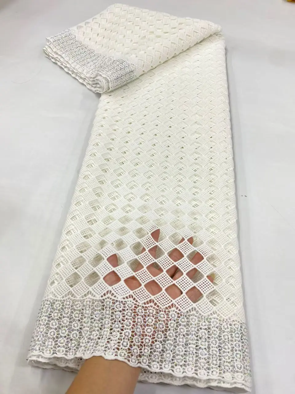 

5 Yards African Embroidery Carbon Fiber Lace Fabric,Cotton Fabrics By The Meter,Water Soluble,Evening Wedding Dresses,Tulle