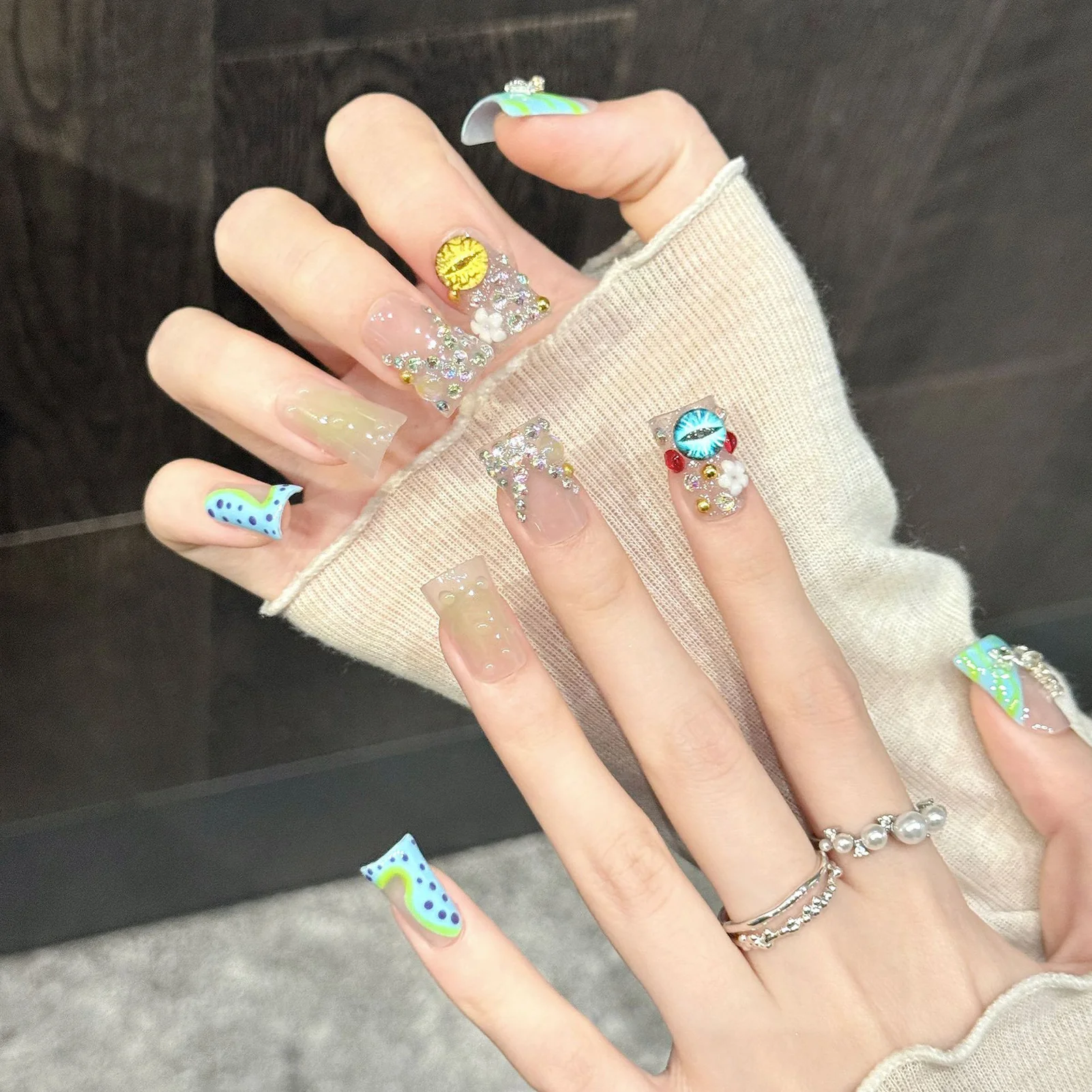 No image