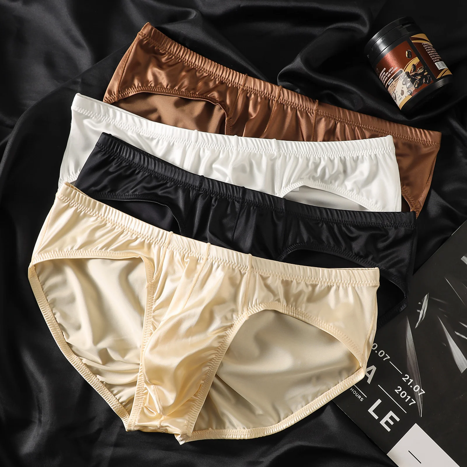 Herren-Trainingsslips Sport Gym Laufunterwäsche Satin Schnelltrocknend U-förmiger Konvexer Beutel Tiefsitzende Bikini-Shorts Workout Bodybuilding – Detail 2