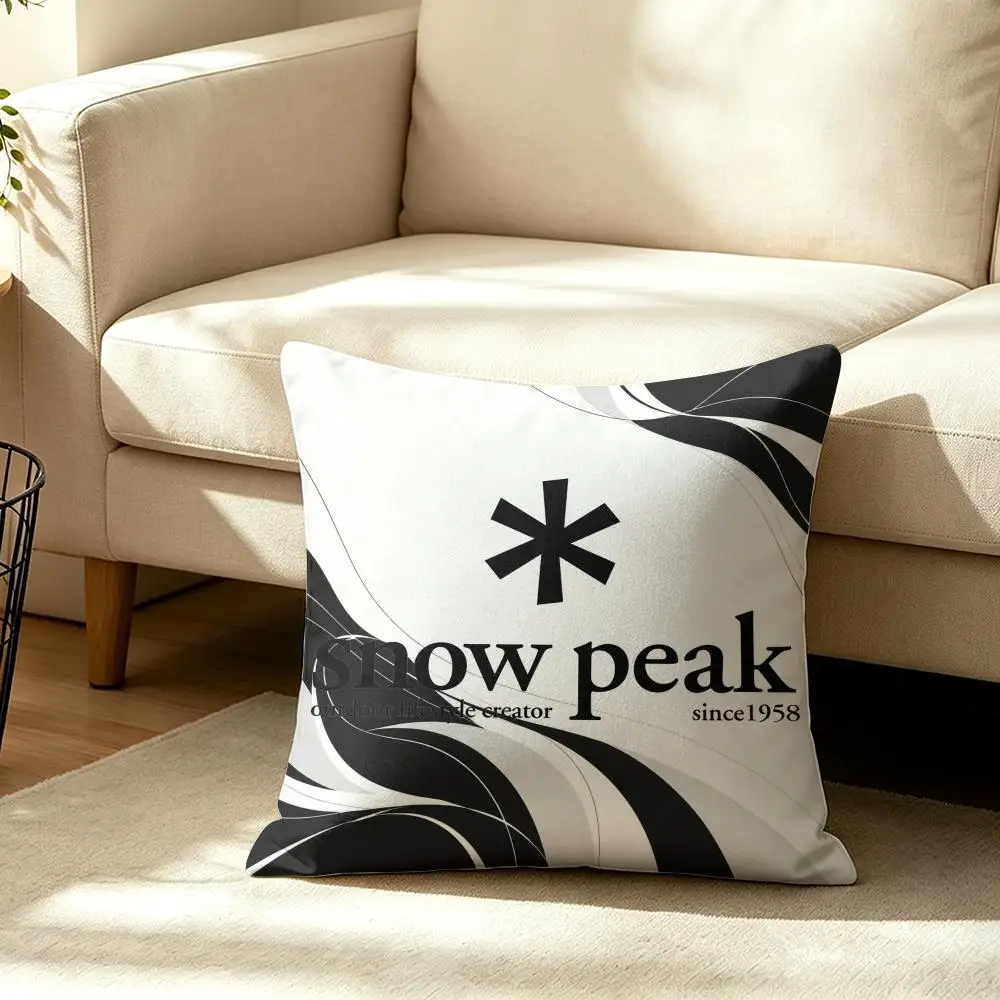 Fashion S-Snow P-Peak Logo Cushion Cover Wrinkle-Resistant Short Plush Pillow Case Breathable Machine-Washable