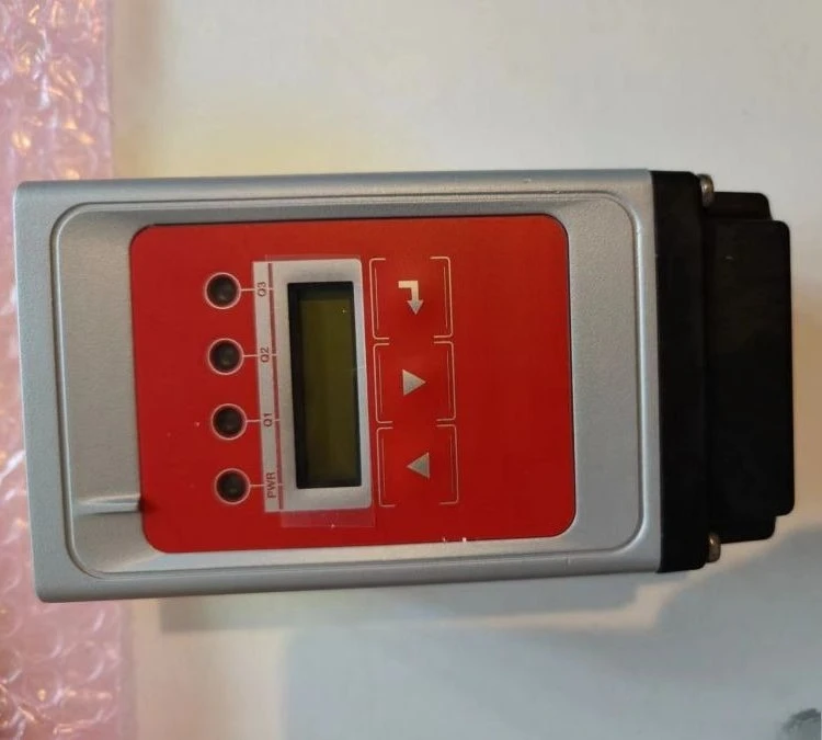 Optical range sensor for professional measurement