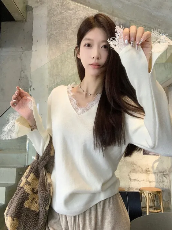 

French Sle V-Ne Lace Splice Long Sve Knitted Top Women Loose Fit Outerwear Base irt Spring Autumn New Design Sensation