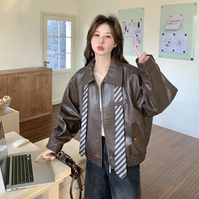 

Женская винтажная кожаная куртка в полоску с завязками, новинка 2026 года, с отложным воротником и молнией, высококачественная, кофейного цвета, свободного кроя, модная куртка для женщин