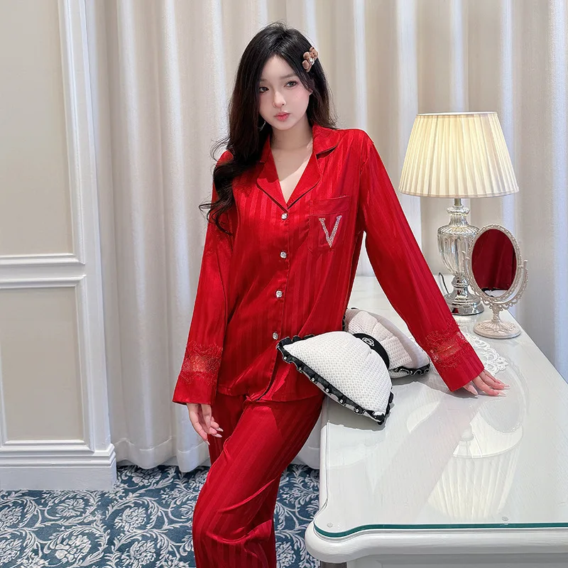

Lace splicing light luxury pajamas for women long-sleeved ice silk silk early spring comfortable home wear set