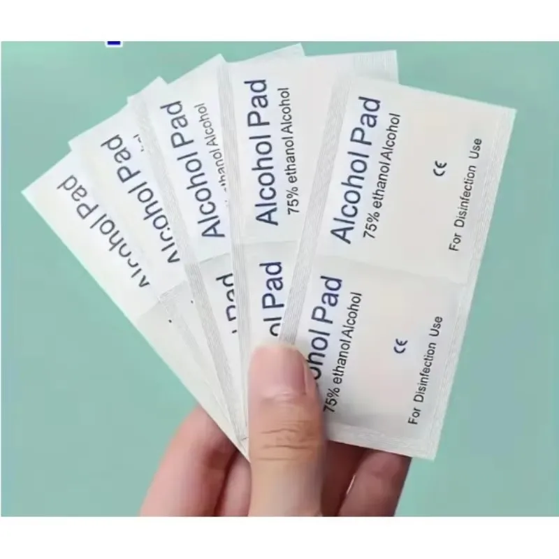 Hisopo desechable con alcohol al 75% para desinfección de heridas, caja de primeros auxilios esencial para la preparación de desastres en el hogar.