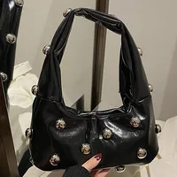 Bolso para axila con remaches de gran capacidad, bolso de moda para mujer, diseño de nicho, bolso de hombro tipo bandolera