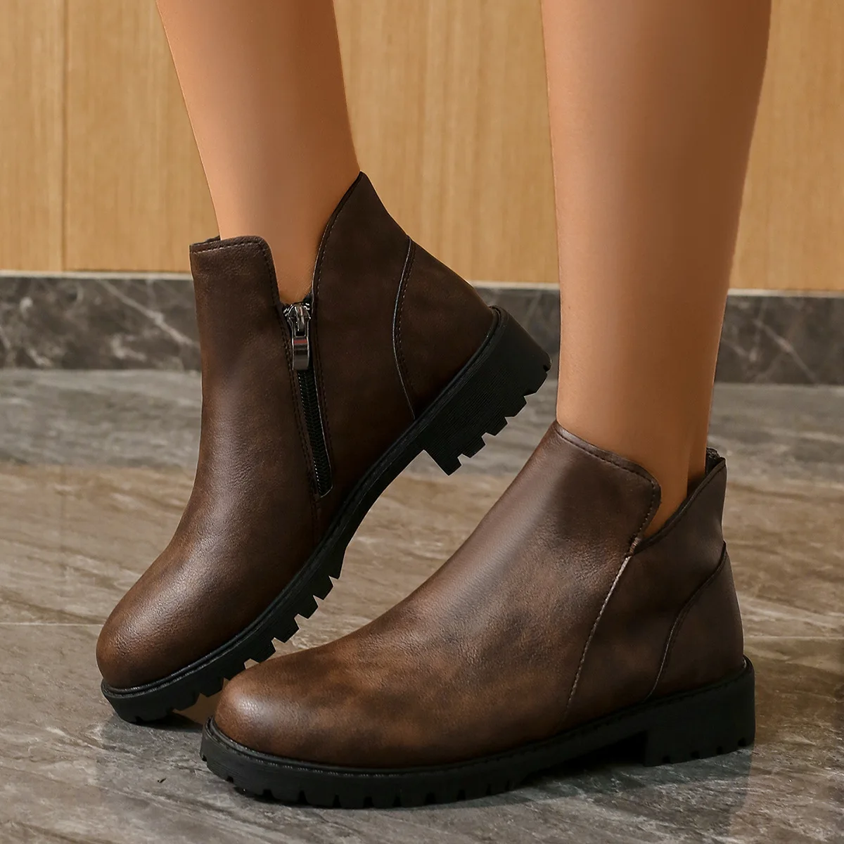 

Retro side zipper ankle boots 2025 autumn new style, large size, foreign trade, thick heel, round toe, British style
