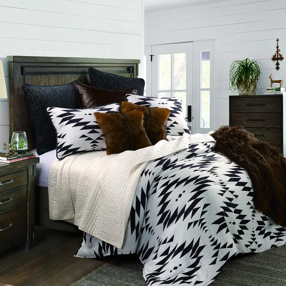 Western Bedding 3 Piece Super Queen Size Comforter Set, Black and Off-White Southwestern Aztec Geometric Pattern