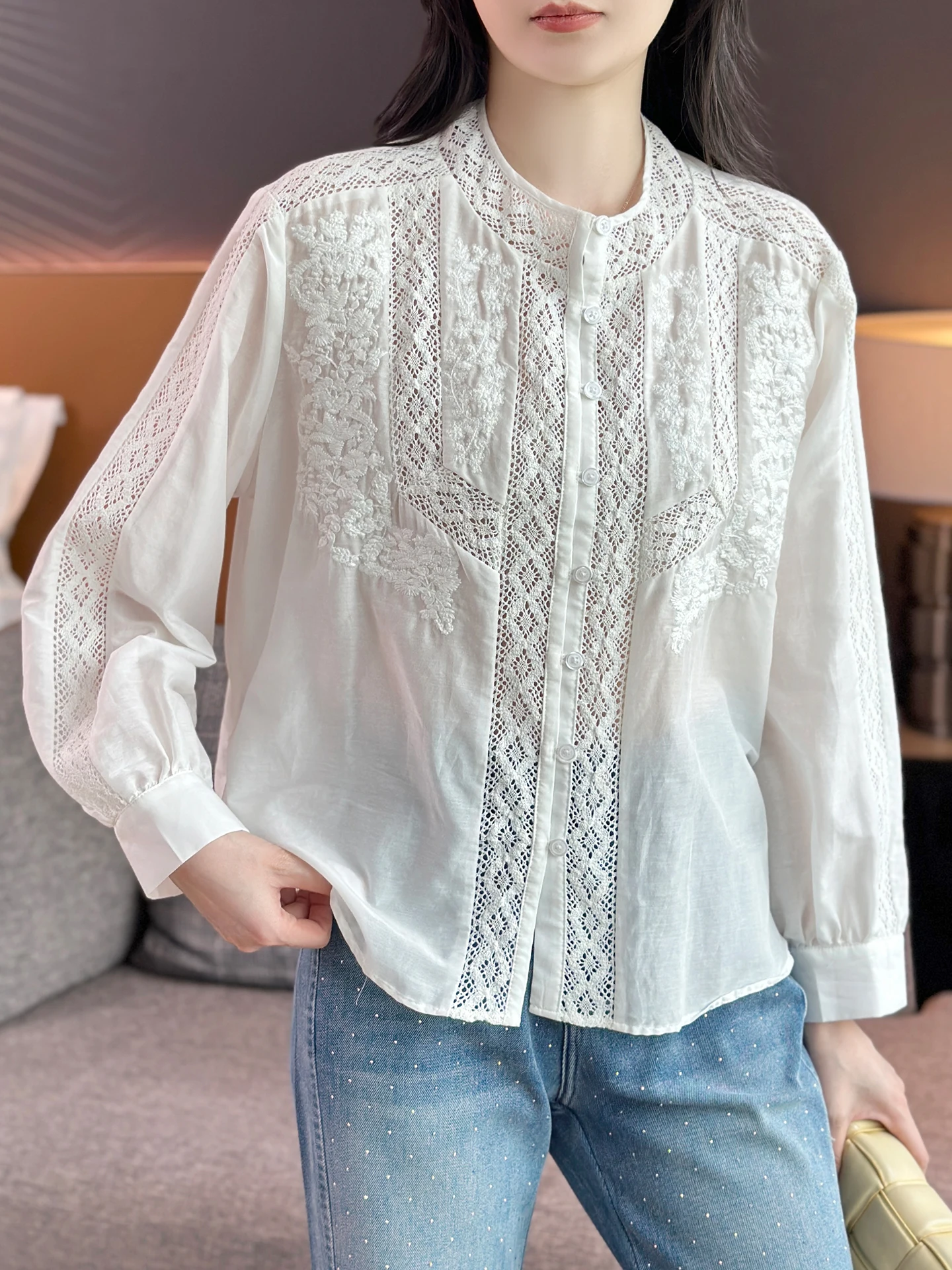 

ZuoZuoJia French Style Embroidered Lace Hollow out Silk Cotton Blouse Women's round Neck Shirt Breathable Skin-Friendly Casua...
