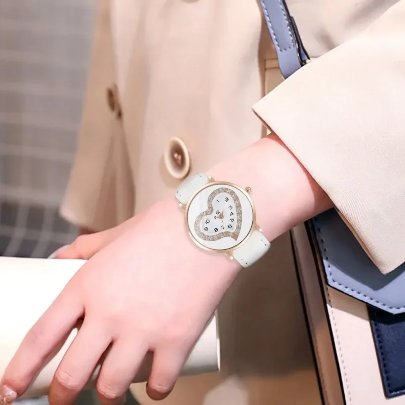 New Ladies Watch Leather Strap Analog Quartz Wristwatches Temperament Ladies Watch Red Lover Gift New Year Reloj Mujer