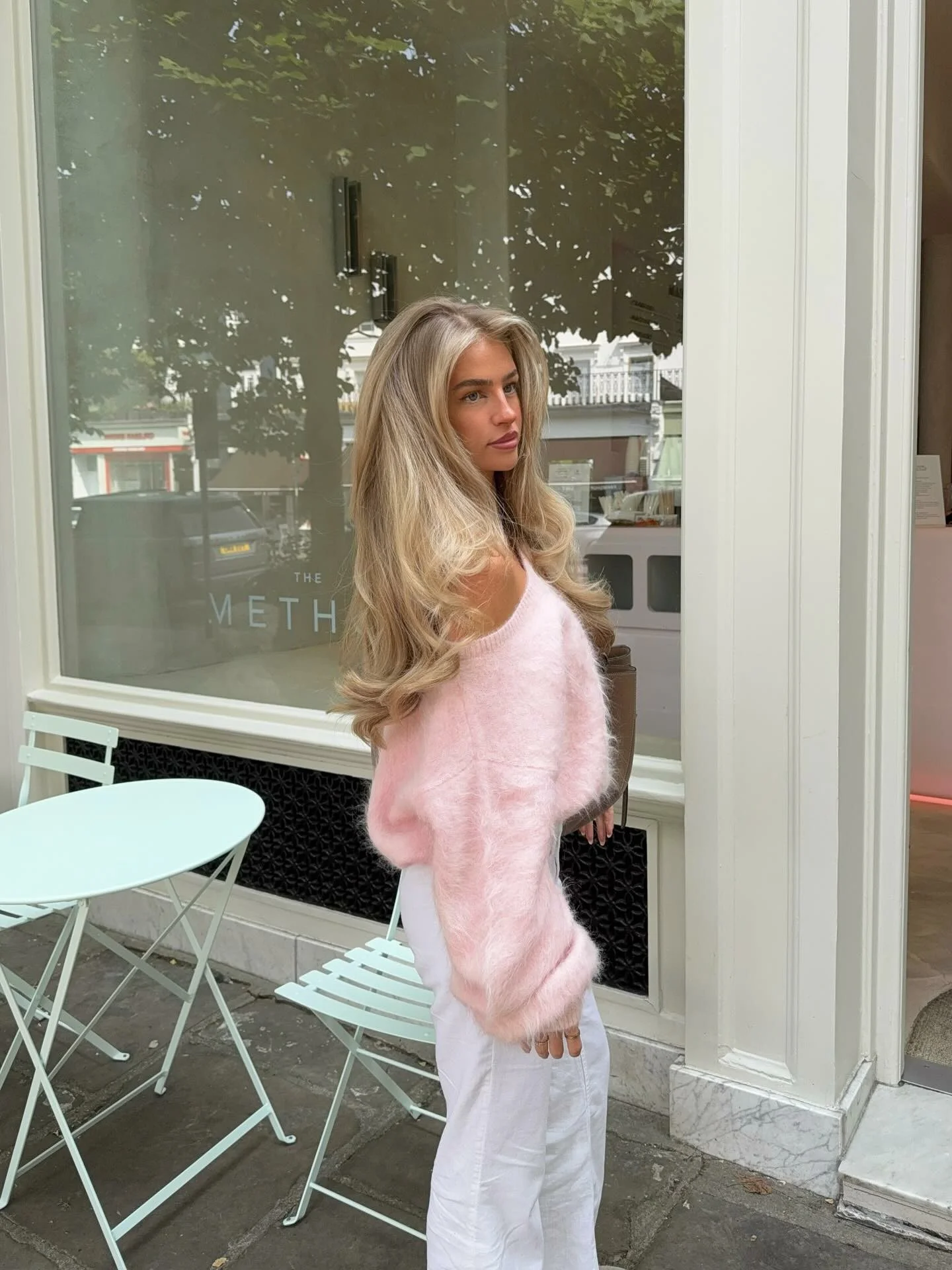 Soft Cozy Gentle Wind Design Sensation Sweet Atmosphere Shoulder Bared Overhead Knitted Top Women's Fashion Autumn 2026