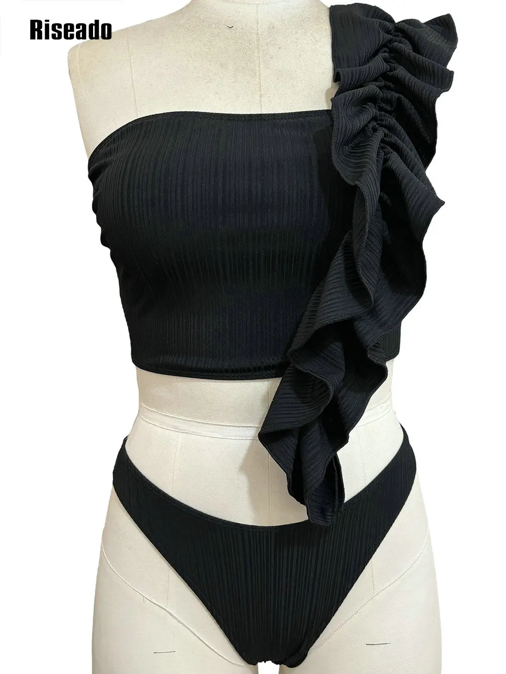 ผู้หญิงหนึ่งไหล่ Ruffle ชุดบิกินี่ 2 ชิ้น Ruched ชุดว่ายน้ํา Elegant ชุดว่ายน้ําสีดํา