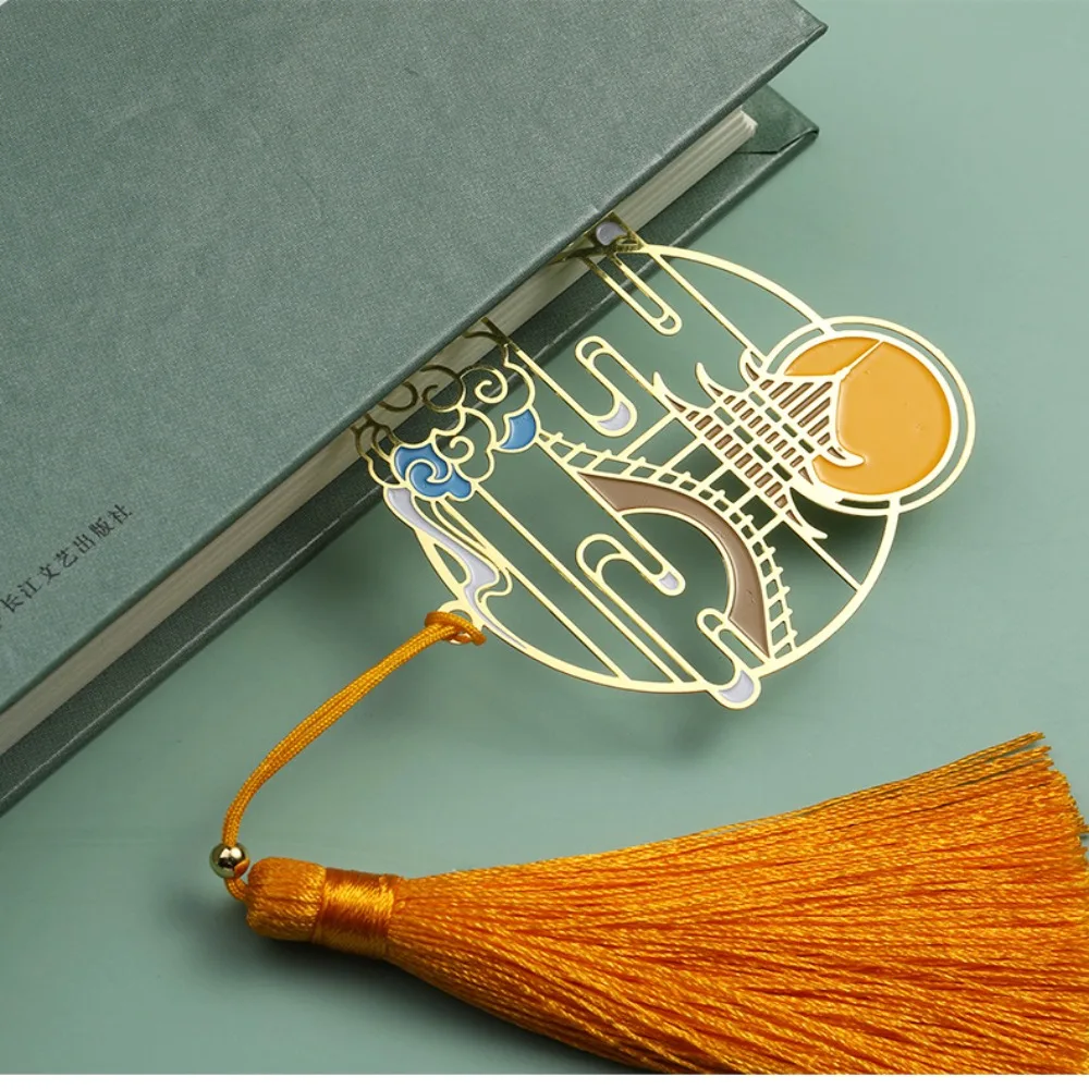 Alloy Chinese Style Bookmarks Classical Chinese Style Moon Rabbit Book Clip with Tassel Hollow The Moon Bookmark