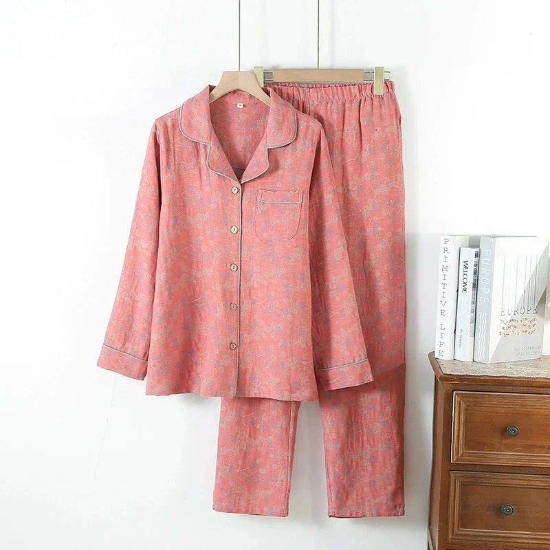 طقم بيجامة نسائي جديد لربيع وخريف 2025 100% قطن جاكار بياقة على شكل زهرة وأكمام طويلة سراويل طويلة قطعتين ملابس منزلية