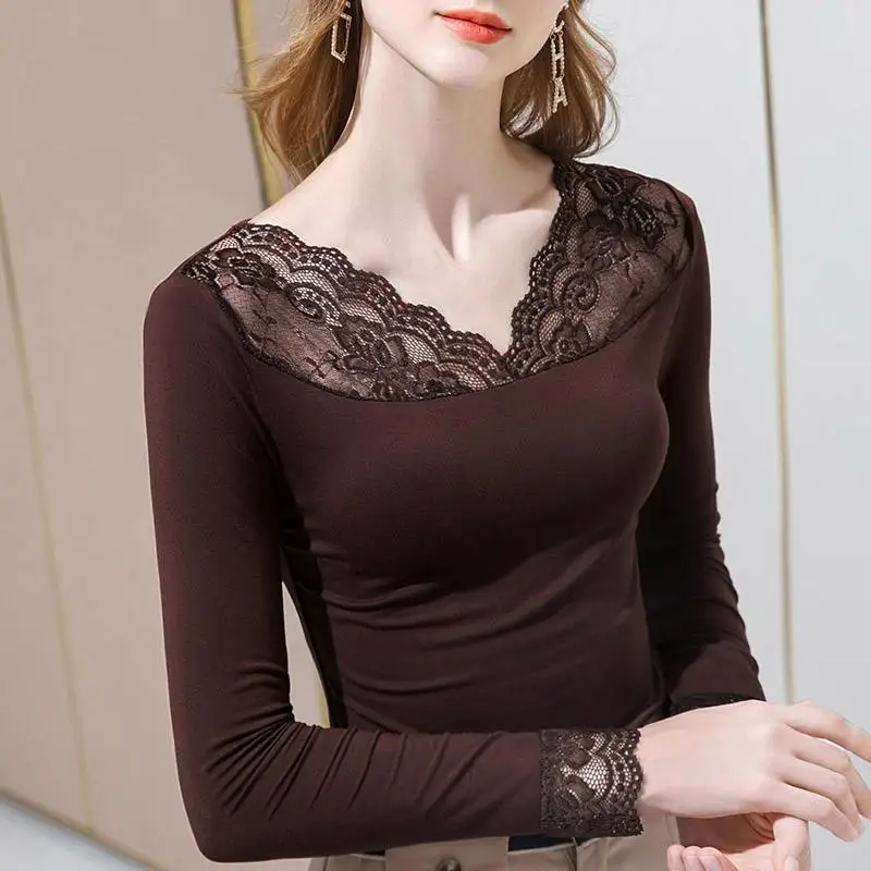 Temperament Patchwork Lace V Collar Bottoming Shirt Women New Spring Long Sleeves Elegant Slim All-match Comfortable T-shirt