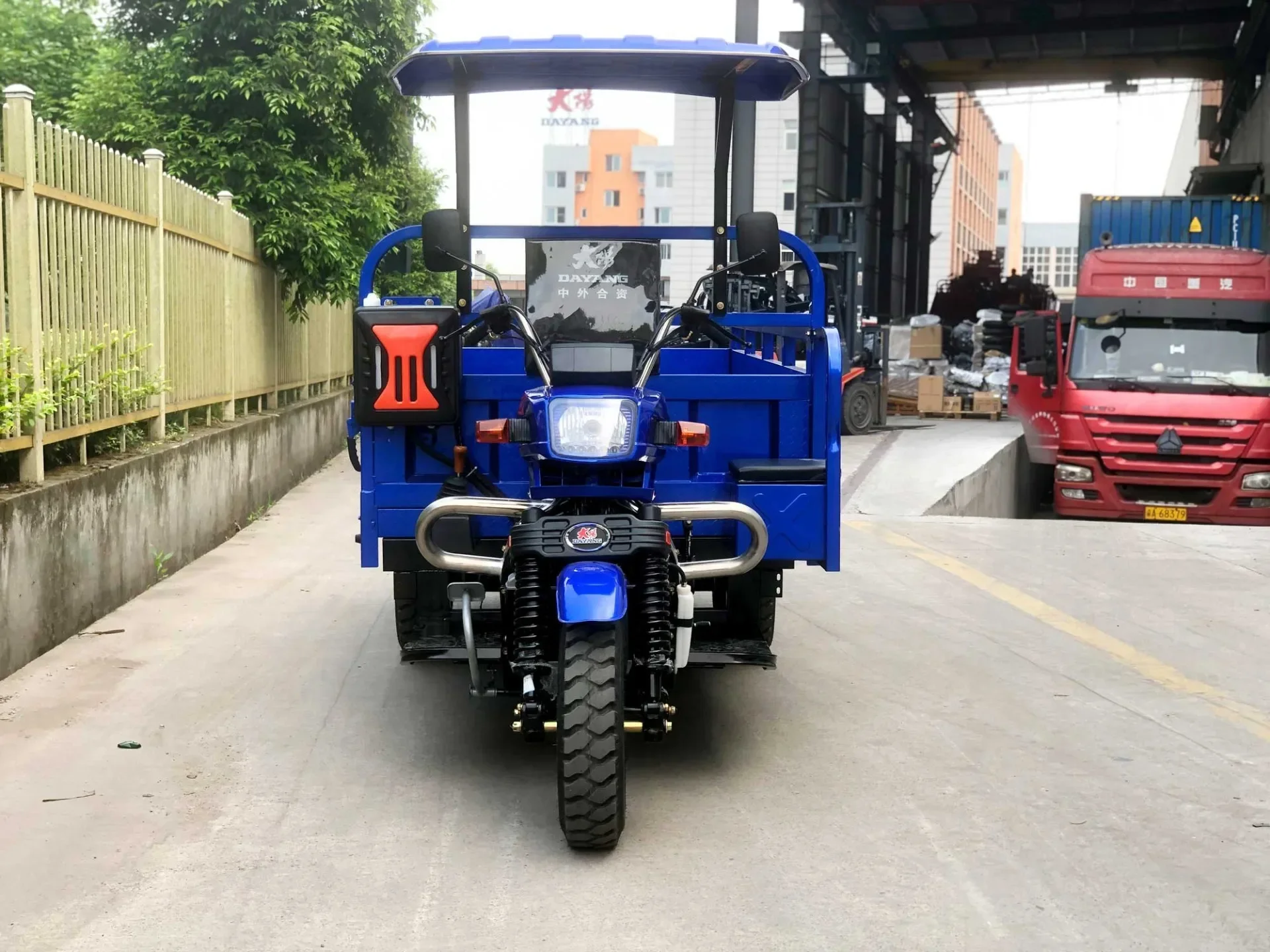 Motorcycle heavy loading truck double rear axle cargo high cost performance Classical