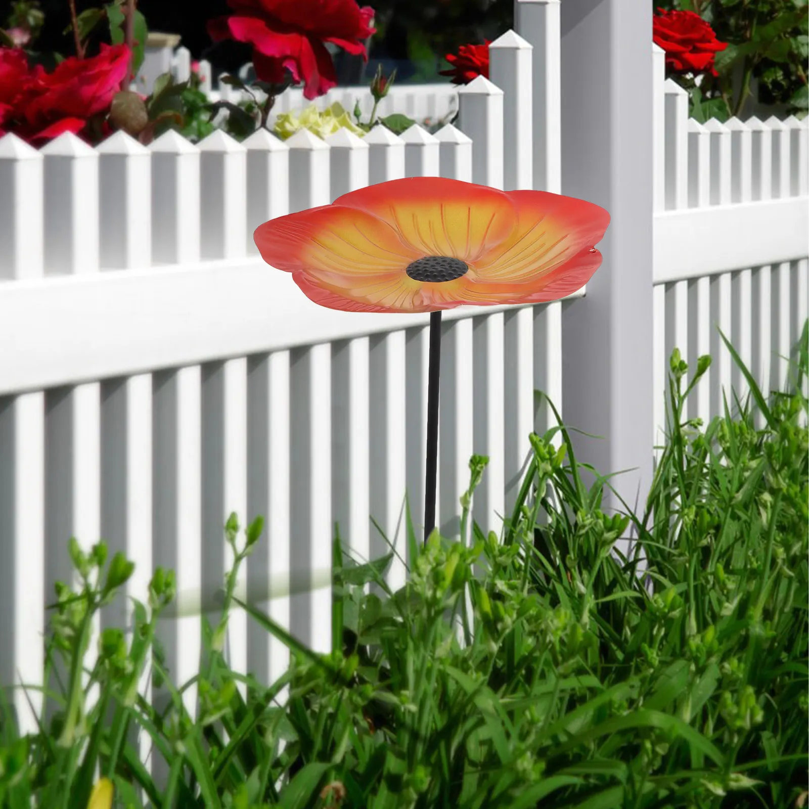 

Кормушка-поилка для птиц на колышке: уникальный дизайн, качественный материал, универсальное применение для голубей, попугаев, корелл, декор для сада