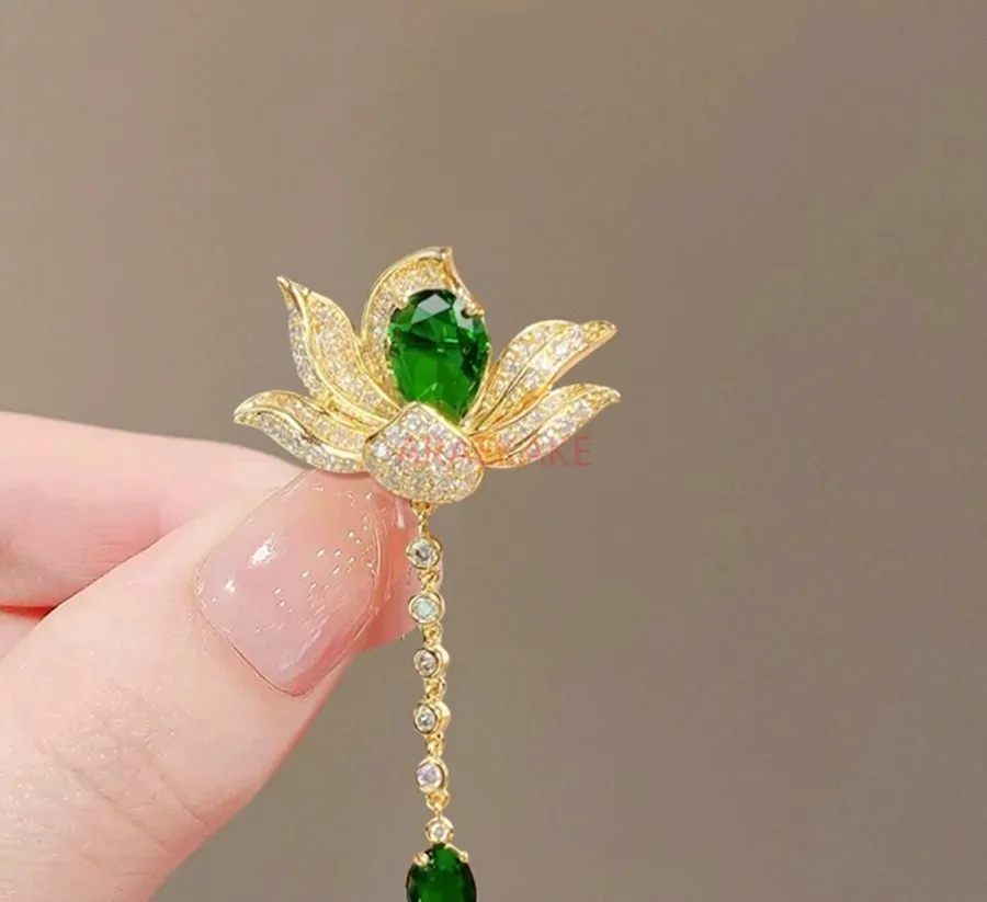 Nuova spilla in stile cinese cheongsam loto nappa pendente pendente decorazione spilla accessori