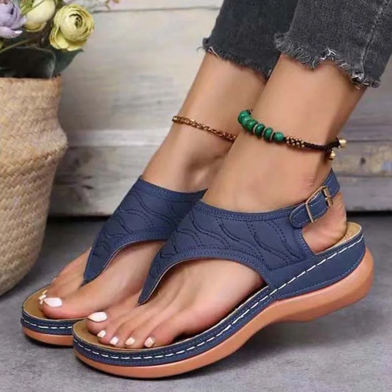 Sandal Wanita Musim Panas 2023 Sandal dengan Sepatu Hak Rendah untuk Wanita Ringan Sandal Jepit Kasual Sandalias Mujer Sepatu Musim Panas