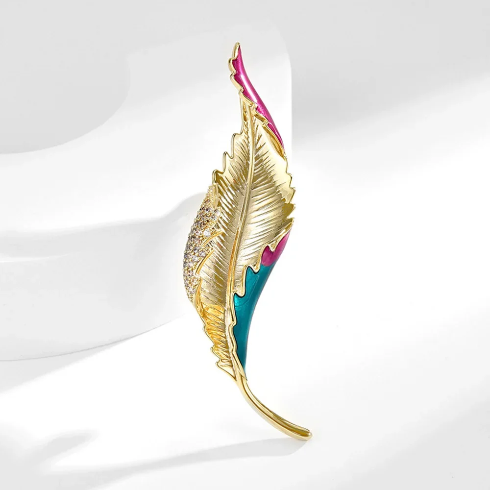 Fashion Metal Brooch Enamel Feather Brooches Simple Women's Clothing Suit Accessories Pin Unique Design Jewelry Birthday Gift