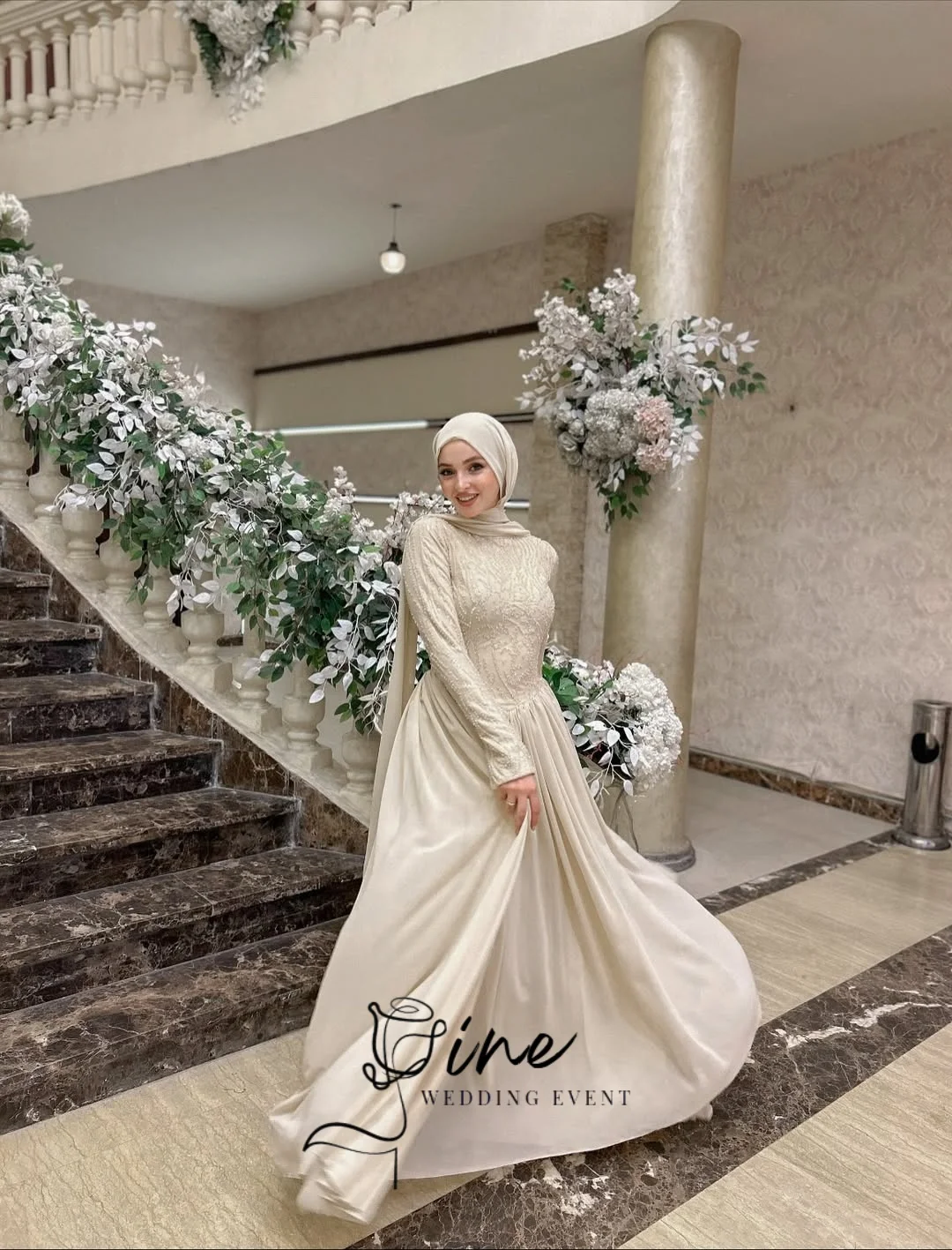 Oine Elegant Wedding Dresses for Bride High Collar Long Sleeve Lace up Cape Chiffon Beading Muslims Women Bridal Gown Customized