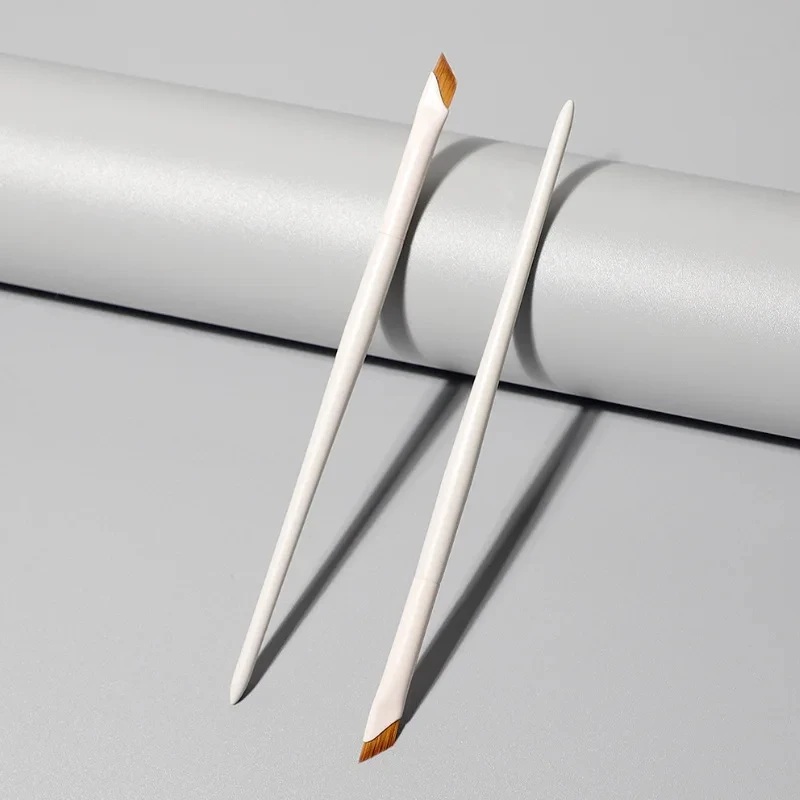 Pennello per eyeliner con lama di aggiornamento Pennello per sopracciglia piatto ultra sottile ad angolo fine sotto i pennelli per trucco degli occhi Pennello per dettagli precisi bianco
