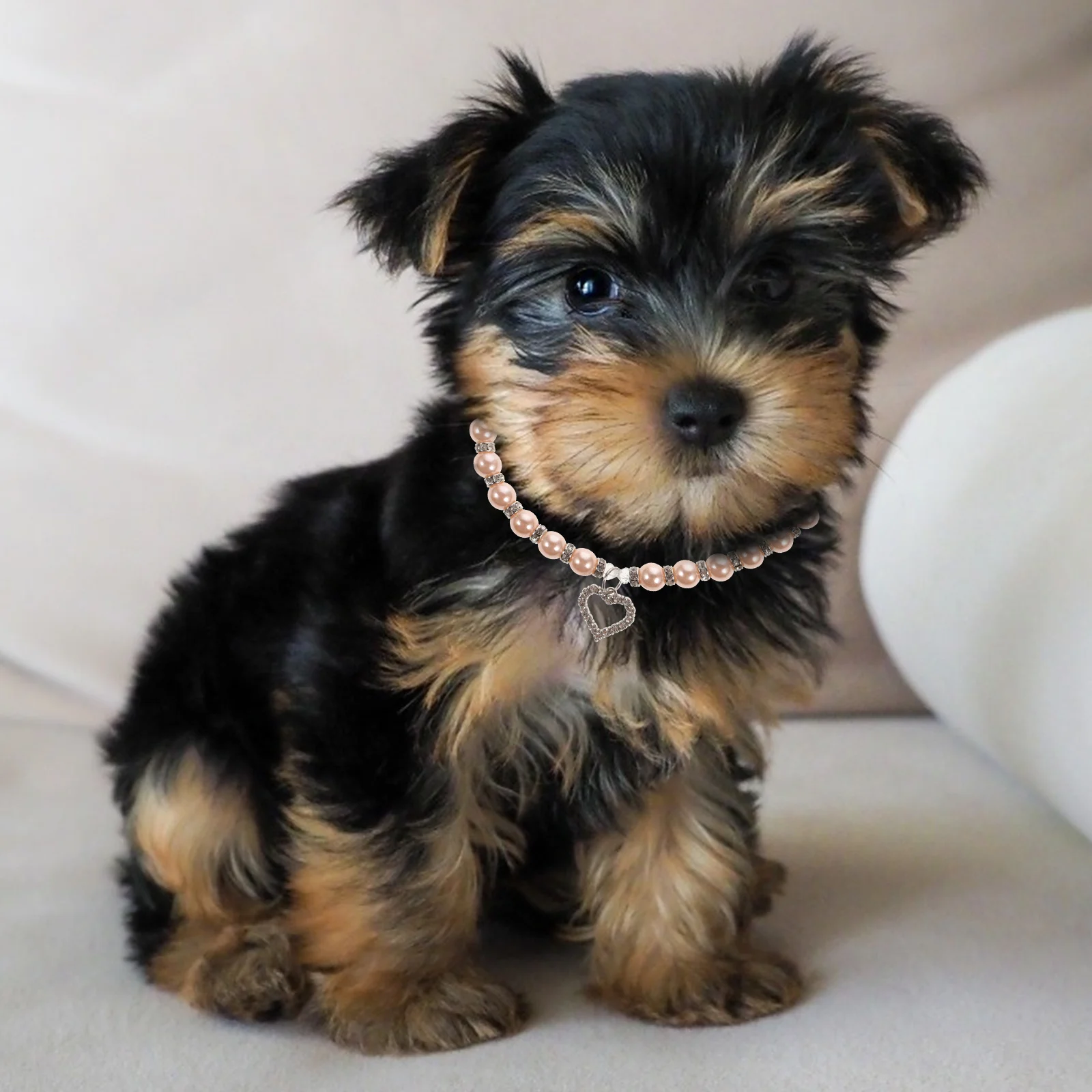 

Bling Pearls Pet Necklace Crystal Heart Design Pink Adjustable Jewelry for Cat Dog Size Costume Dog Necklace